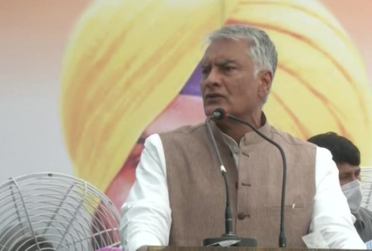 Former Punjab Congress chief Sunil Jakhar target on party MLAs and ministers