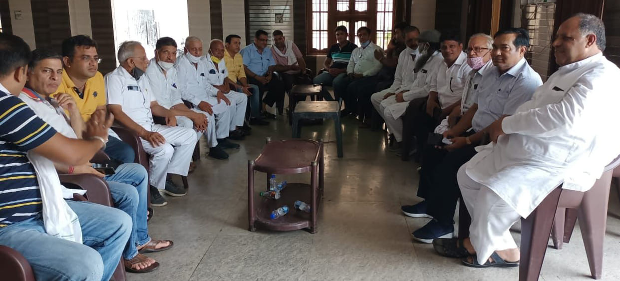 Punjabi society will give only 1100 rupees to eunuchs