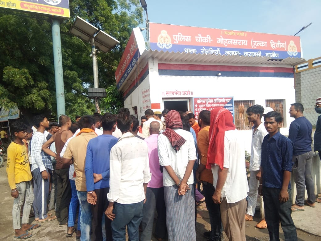 Case filed against youth who make indecent remark on girls at social media post varanasi villagers demanded police action