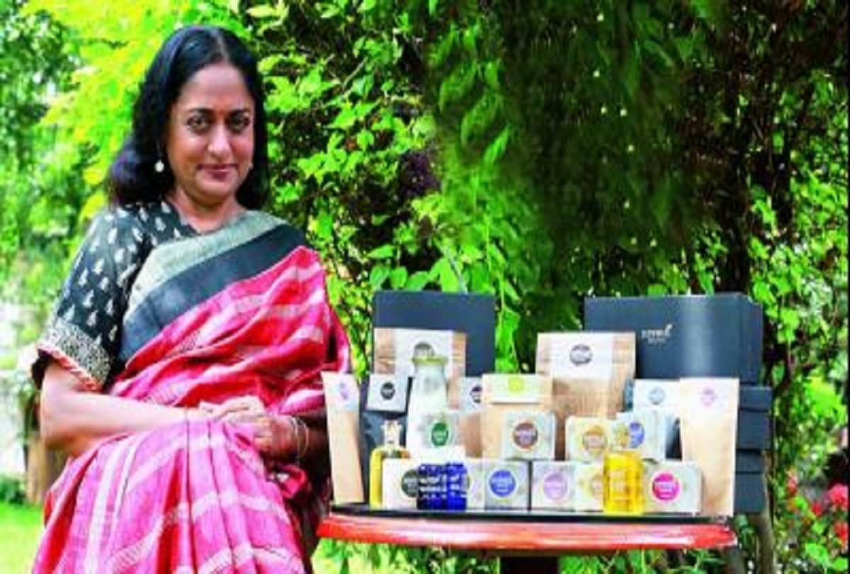 Le To Aaye Ho Humse Sapne Ke Gaon Mein talluri rameshwari giving hit films now she working away from acting