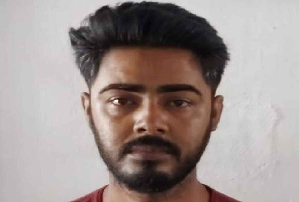 a man arrested for online fraud in mainpuri