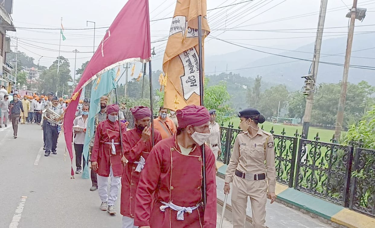 Chaugan used to be full of people on the first day of Minjar, now there is silence, For the last two years, due to the Corona epidemic, the nature of the historical Minjar fair of Chamba has changed.