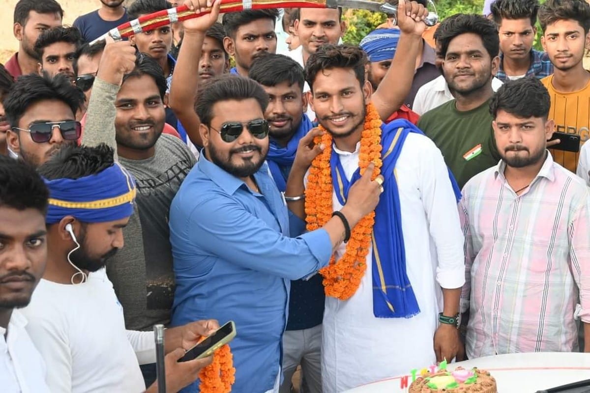 FIR against District General Secretary of Bhim Army for procession on his birthday and waved sword cut cake