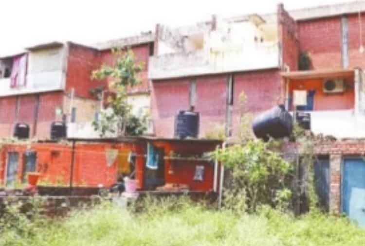 Many houses in Chandigarh are Shabby due to lack of repairs