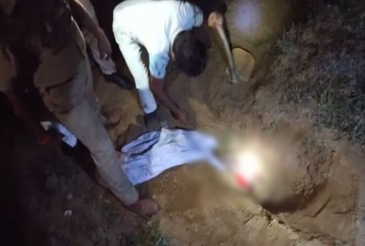 body of three year old child found buried in beehad agra