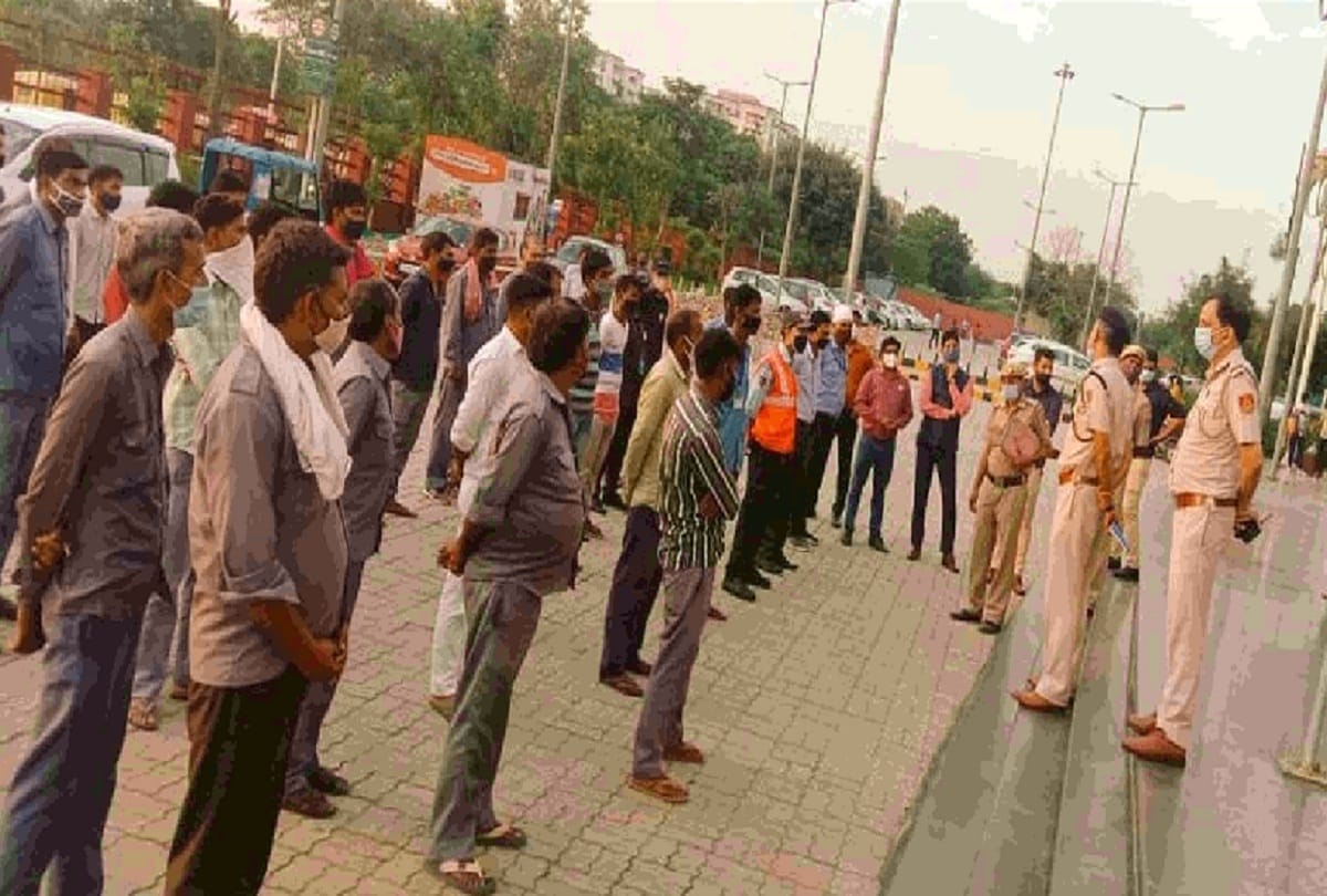 Delhi Metro Police alert about the security of Independence Day