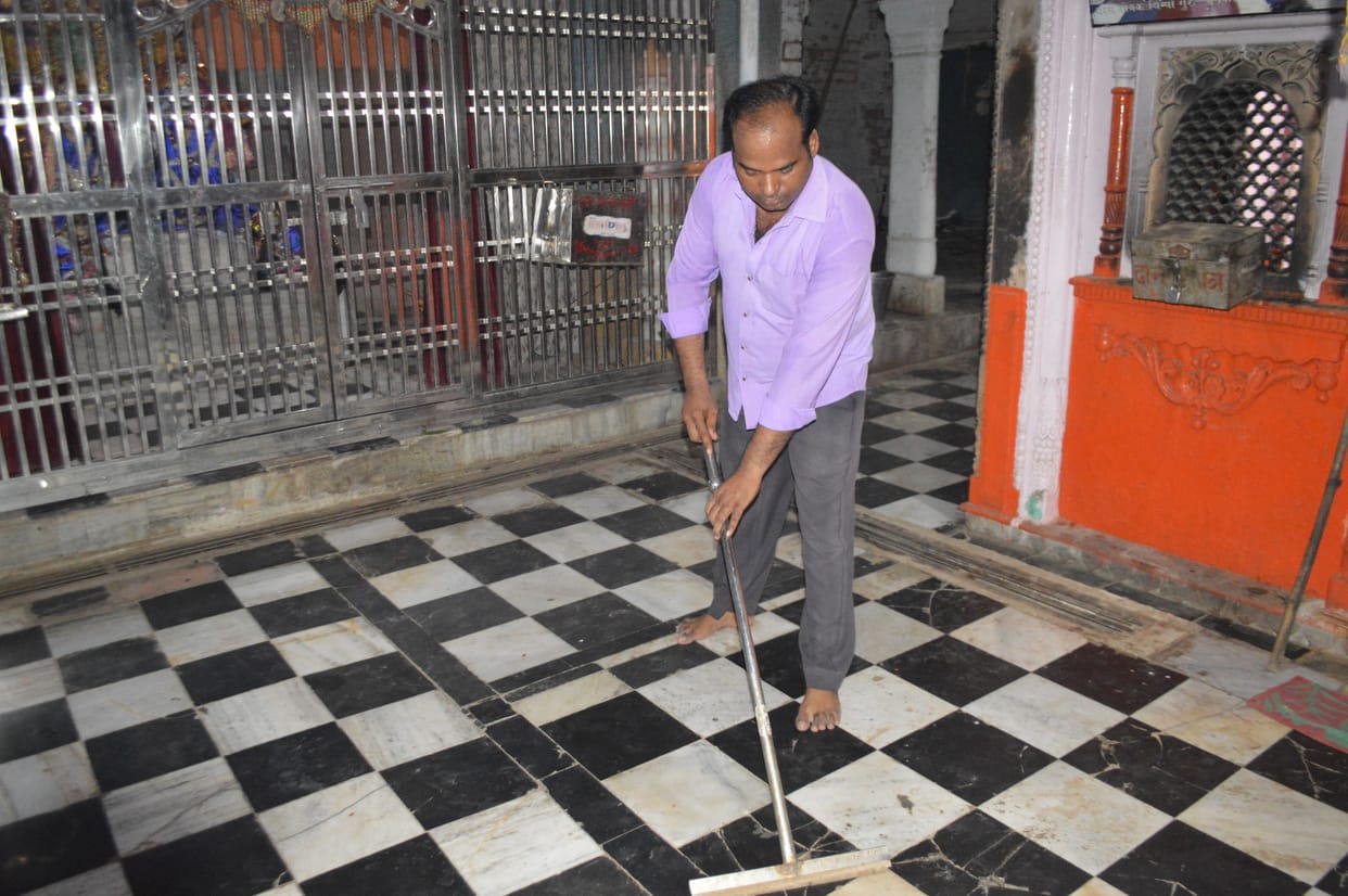 Hathras: First Monday of Sawan today, devotees will gather for Jalabhishek