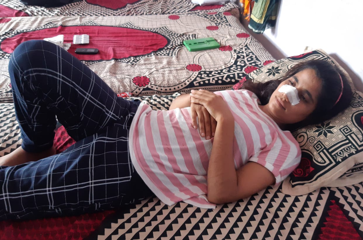fan fall on student during exam