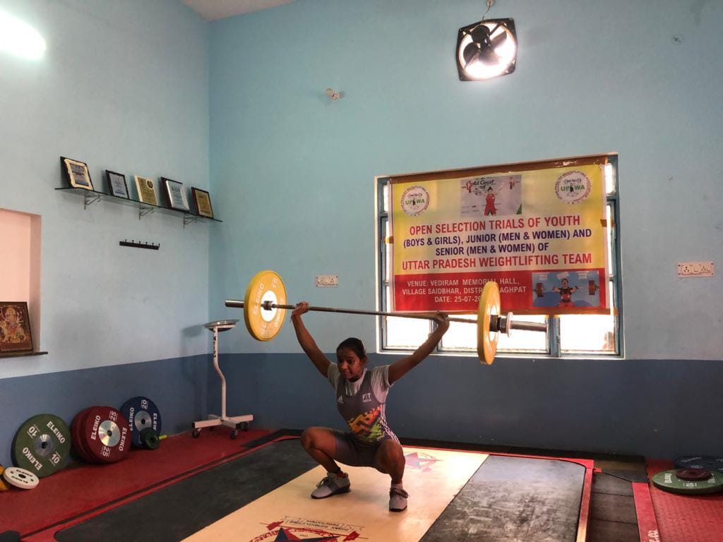 Selection of 125 lifters of national competition