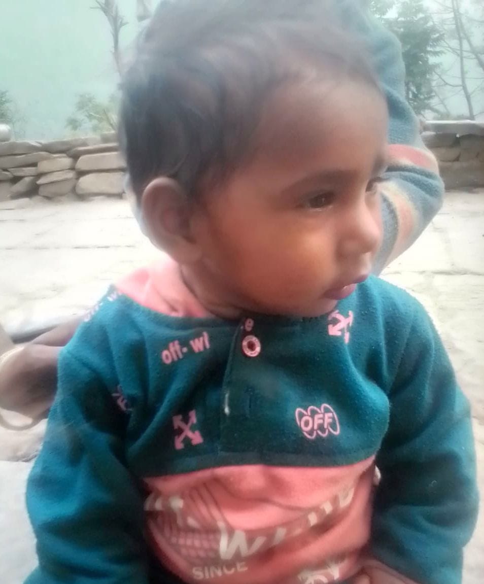 Guldar took one and a half year old girl by pressing her in her mouth