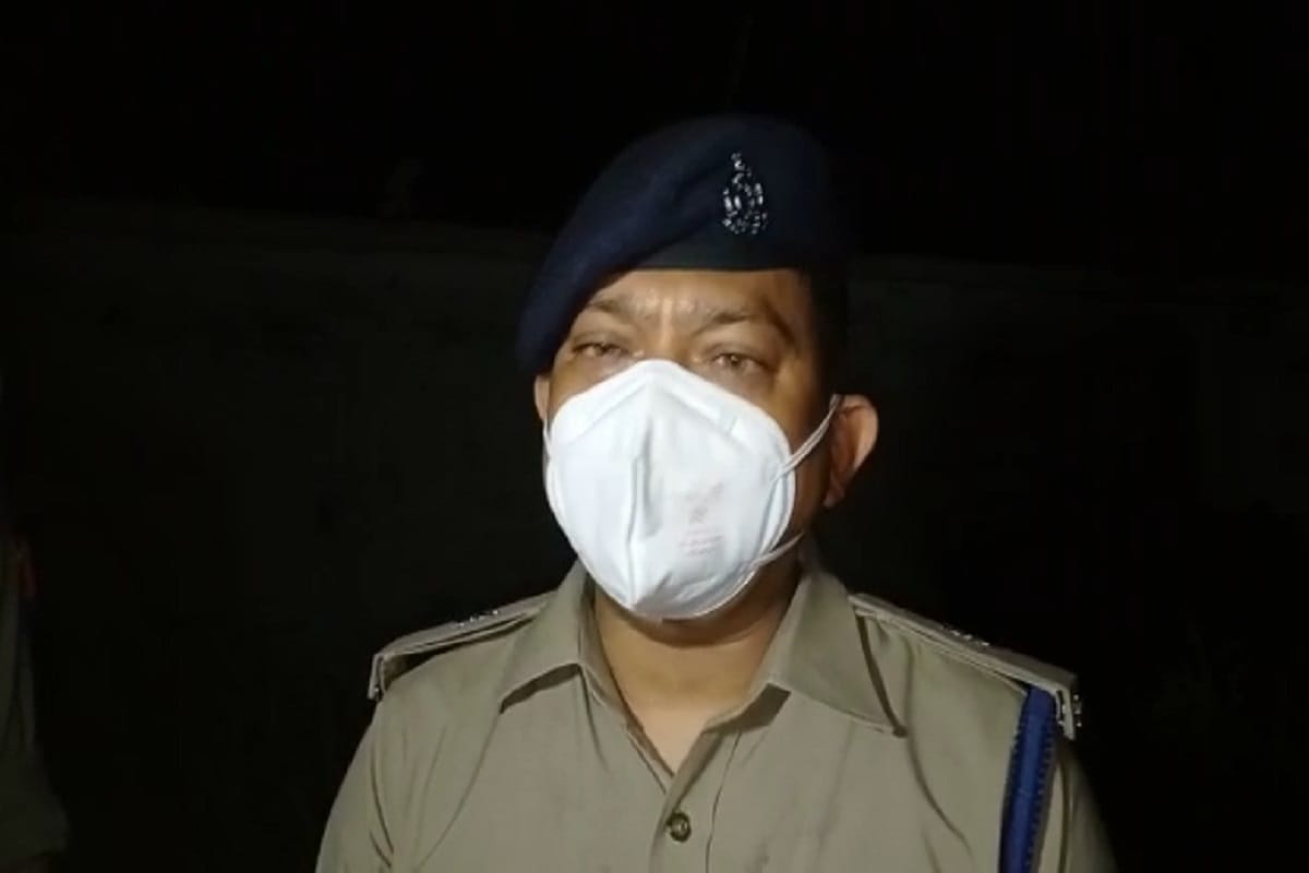 UP News: A young man has shot his father dead in Meerut and see photos