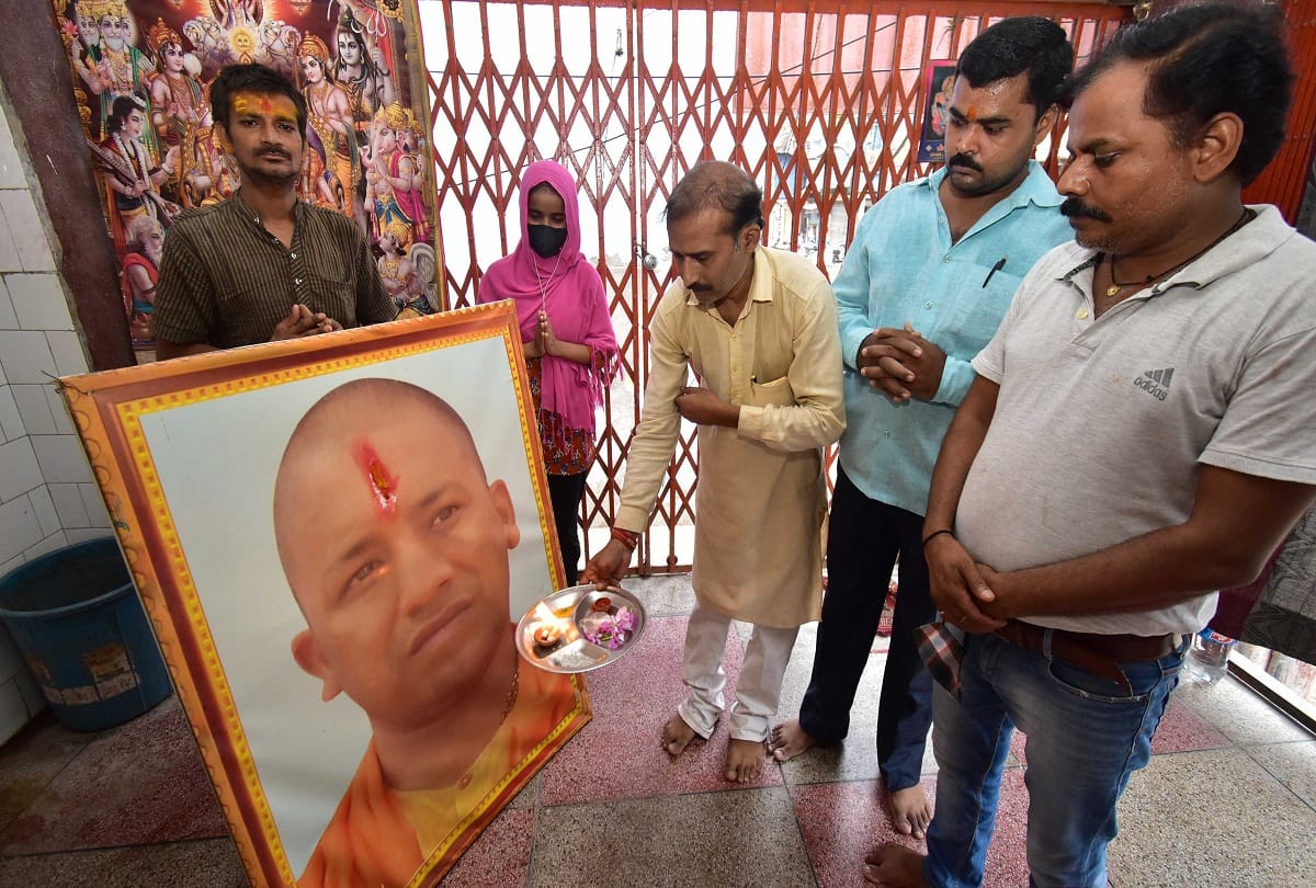 guru purnima: In the light of guru knowledge, the disciples erased the darkness of the soul