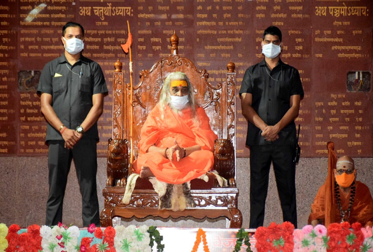 guru purnima: In the light of guru knowledge, the disciples erased the darkness of the soul