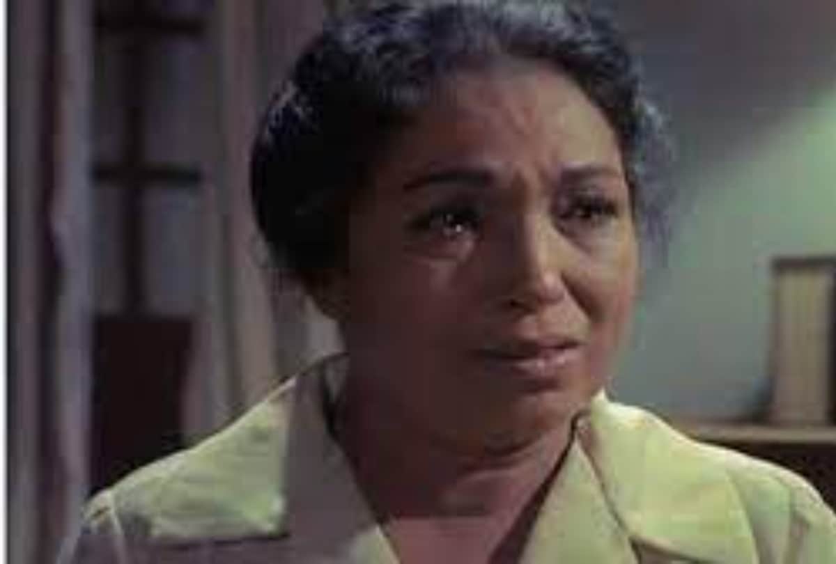 Bollywood veteran actressLalita Pawar's life was ruined after a slap