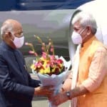 श्रीनगर पहुंचने पर एलजी ने किया स्लागत...