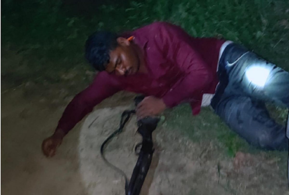 Encounter between up police and miscreants in gorakhpur