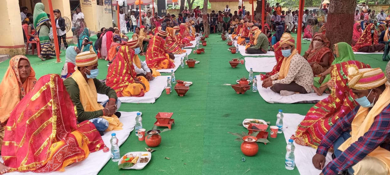27 couples tied knot in group marriage