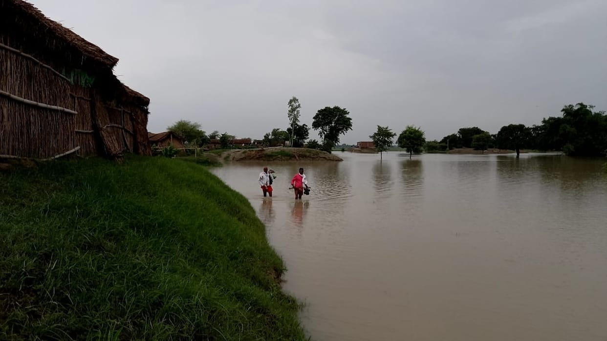 After increasing, the water level of Ghaghra started decreasing again