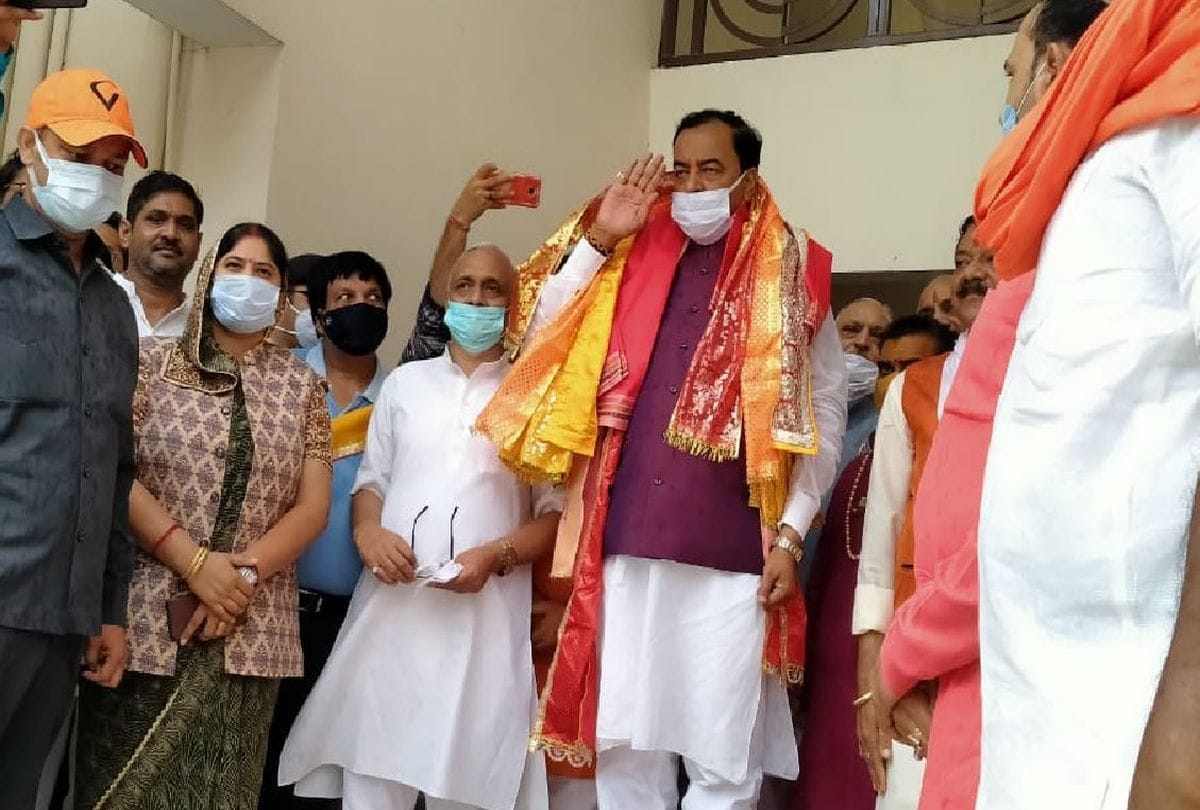 Deputy CM Keshav Prasad Maurya gave orders for Banke Bihari temple road will be built soon