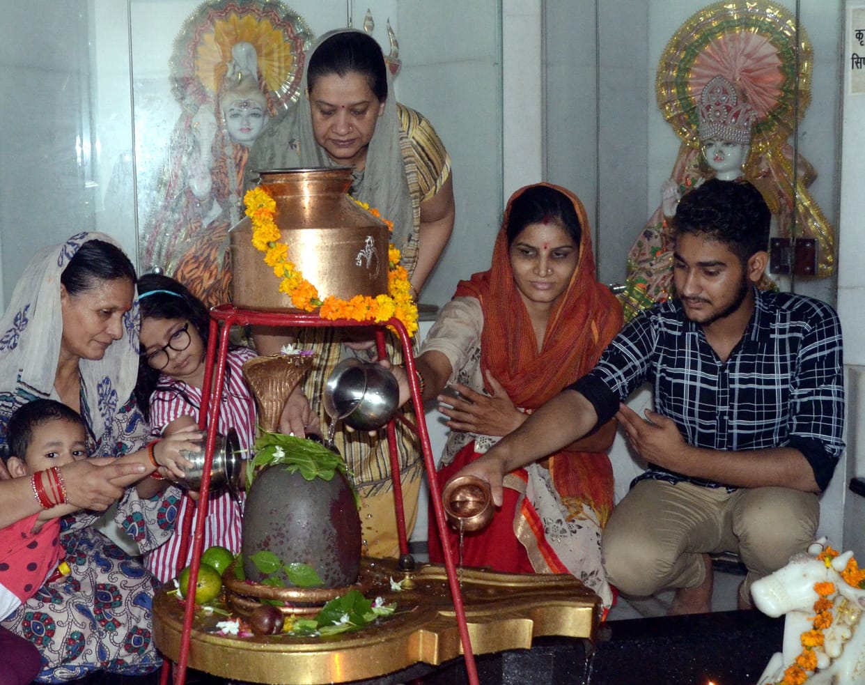 Har Har Mahadev echoes in the temples as soon as the month of Sawan begins