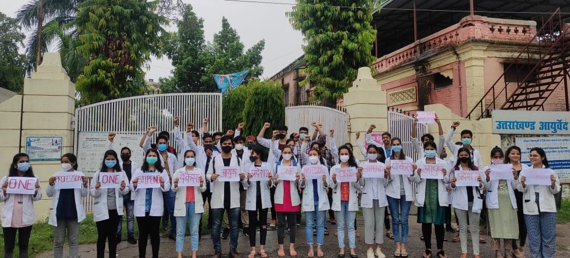 Trainee doctors' anger erupted over step behavio