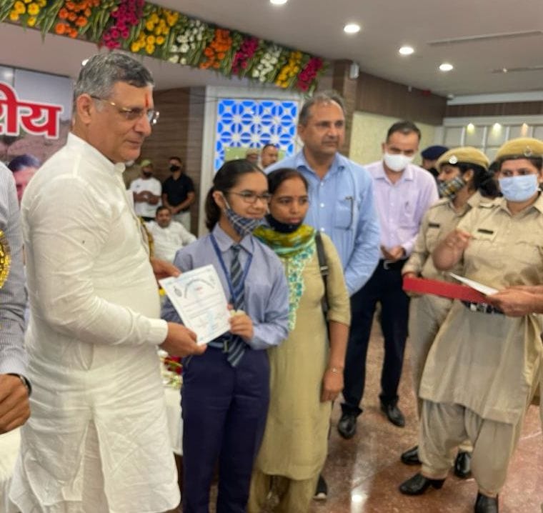 Dipanshi of Jatal Government School got first place in Haryana