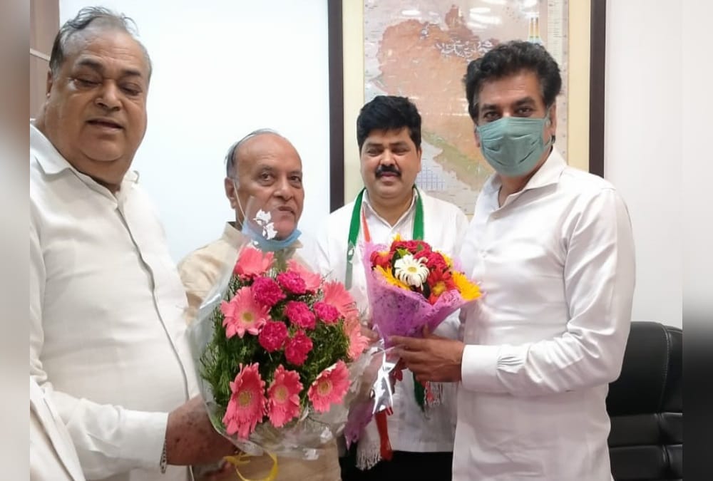 Roorkee news: Former MP Rajendra Badi join Congress in delhi