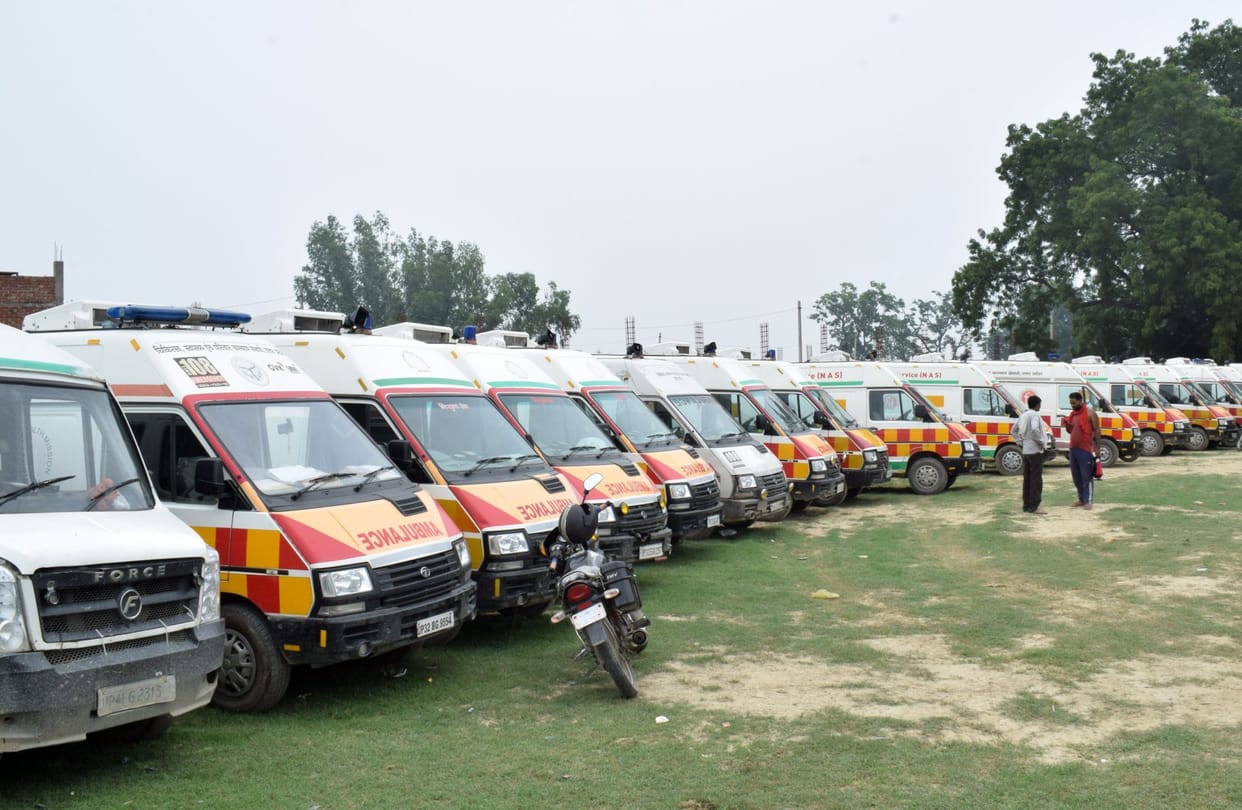 hardoi,ambulance,protest,hardoi news