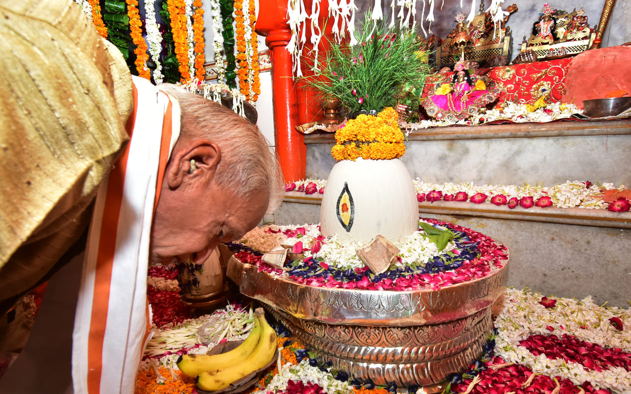 sawan 2021 sawan puja upay workship of lord shiva according to 12 zodiac sign