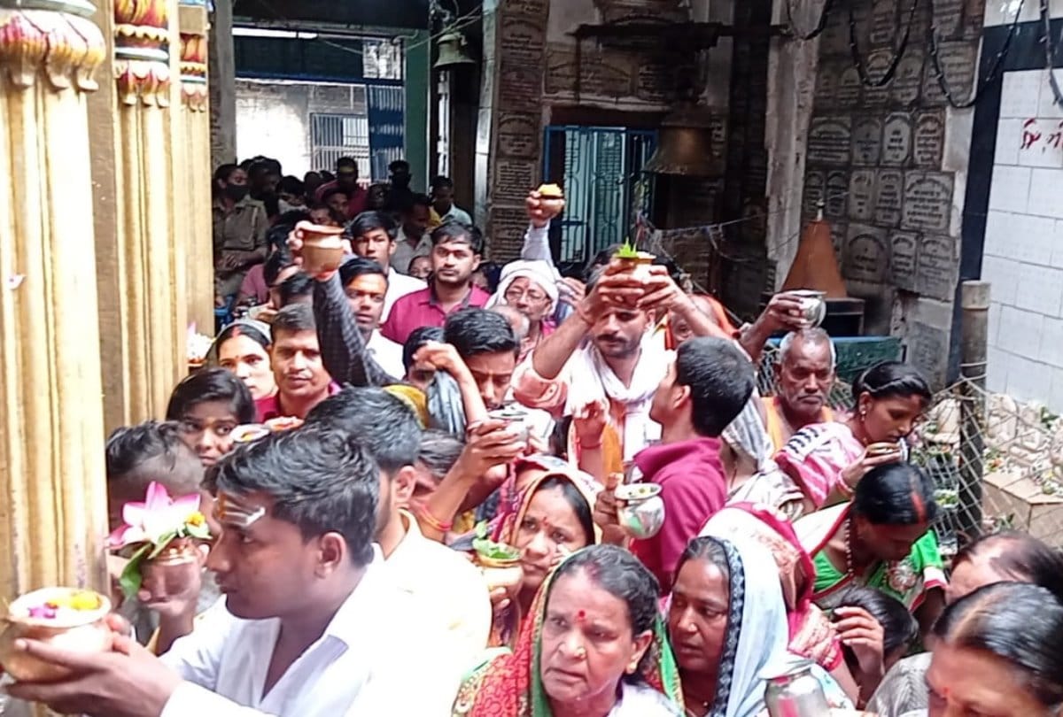Pics of first Monday of Sawan.