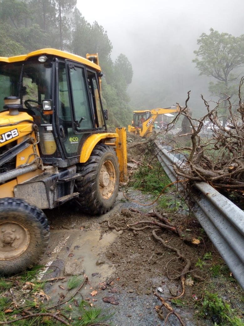 landslide in Gumma, National Highway remained closed for two hours