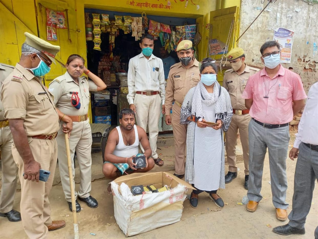 Hathras: Four thousand banned oxytocin injections recovered after raiding the grocery shop