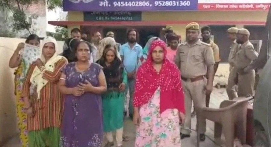 Making a fake Asha gang, they were doing 'business' of selling children
