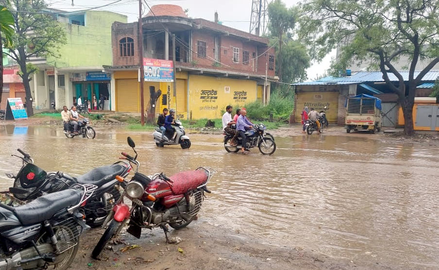 Trouble due to waterlogging on Bijnor-Badayun road