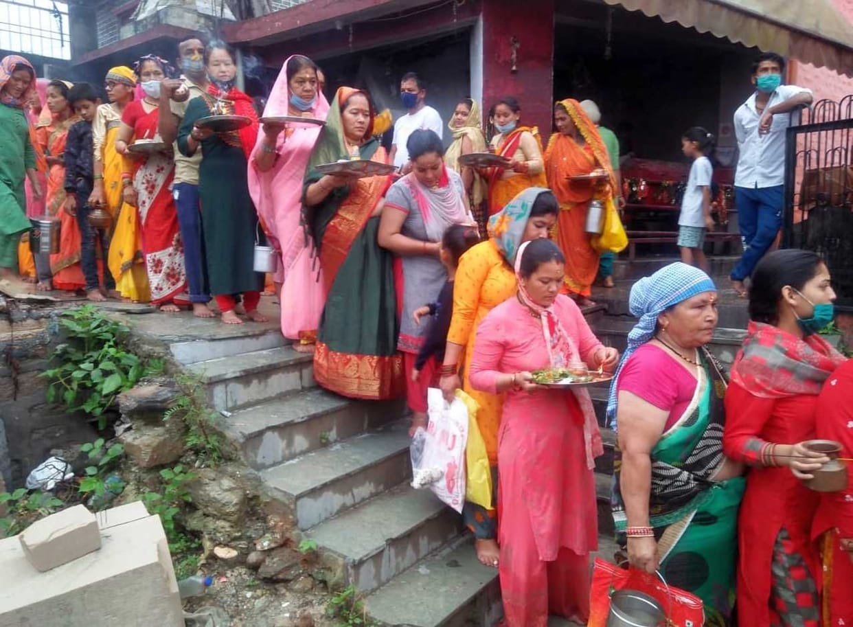 Devotees reached the door of God, Shiva's cheers all around