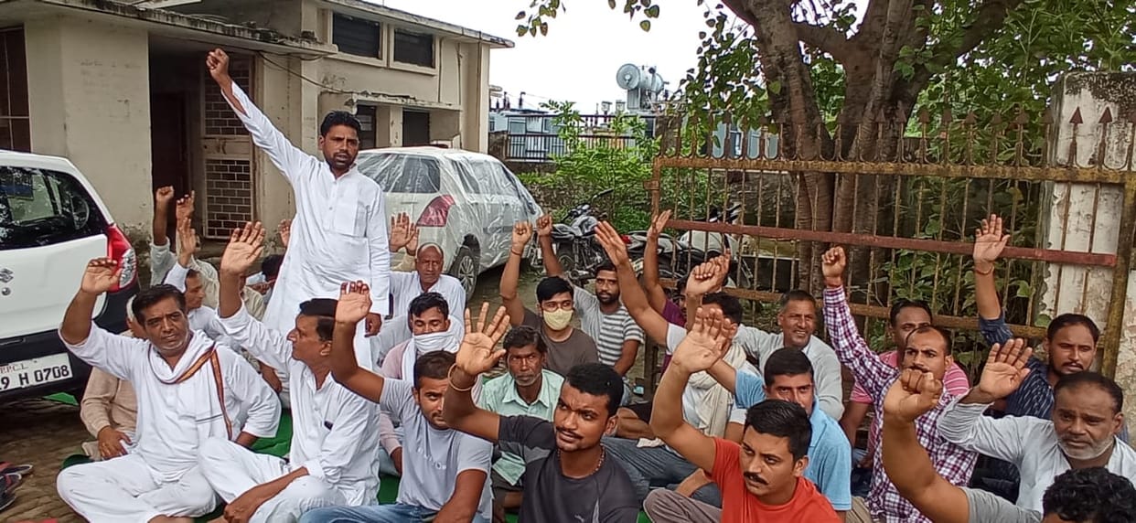 Consumers protest against power cut