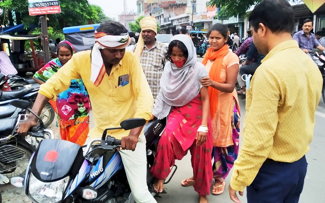 Ambulance service stalled, patients reaching hospital by bike and tractor