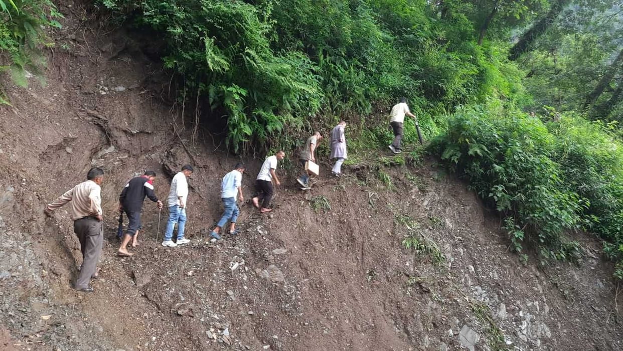 Three foot culverts built on Sapuli Gadhre