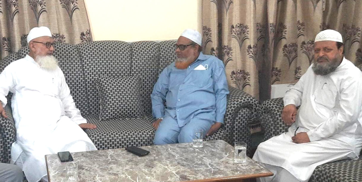 District Judge of Hamirpur visited Darul Uloom