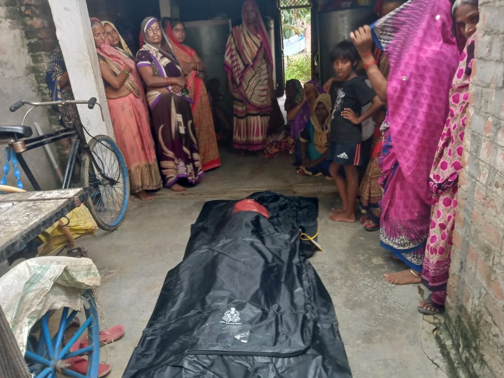 Suspicious death of lady who got love marriage four years ago in sonebhadra father accused dowry murder