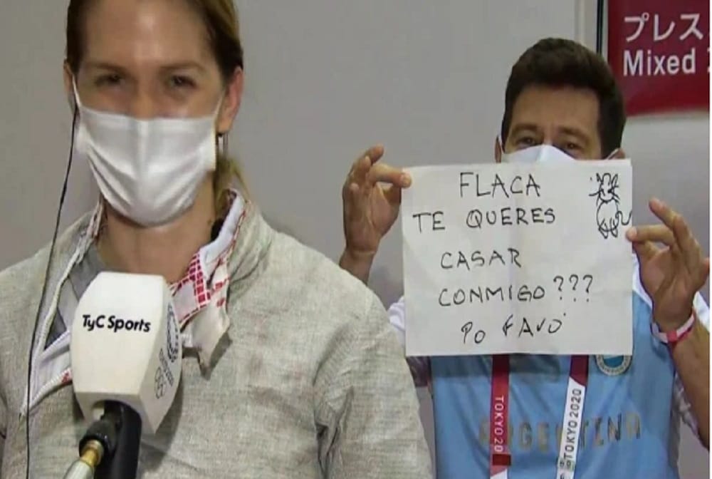 Argentine fencer Maria Belen Perez gets surprise marriage proposal from coach during interview