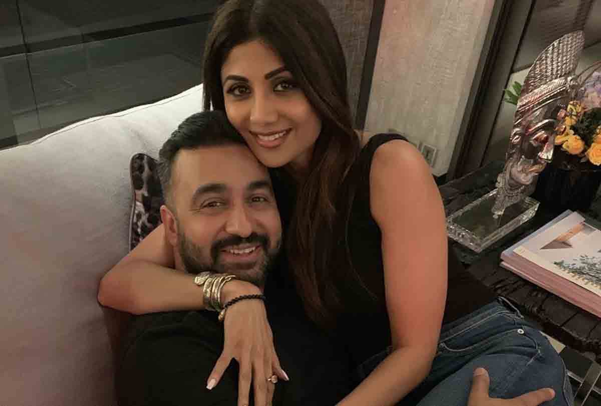 Hansal Mehta supports Shilpa Shetty calls out celebs for not supporting her