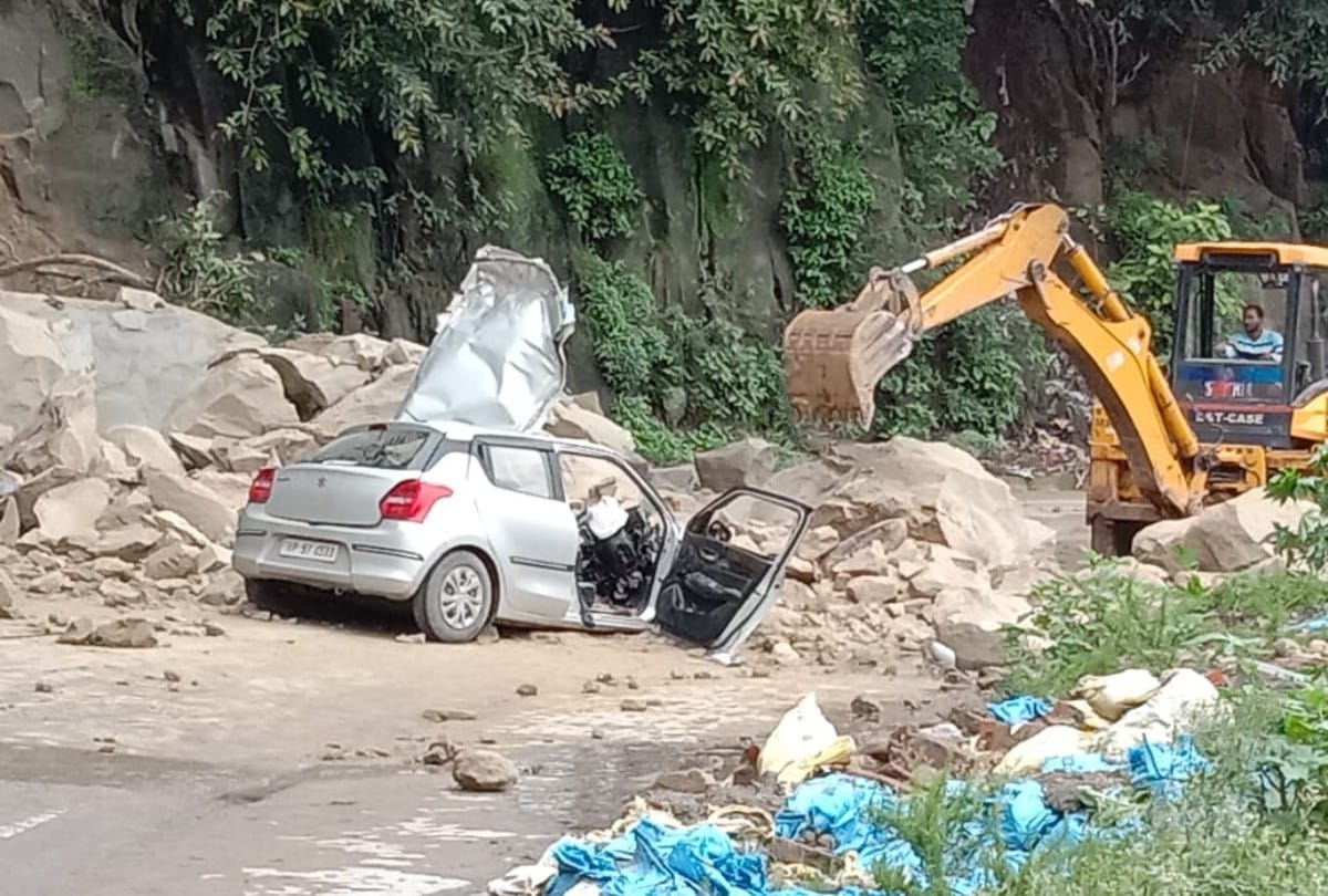 weather update himachal: landslide on pathankot mandi national highway crushes car driver injured