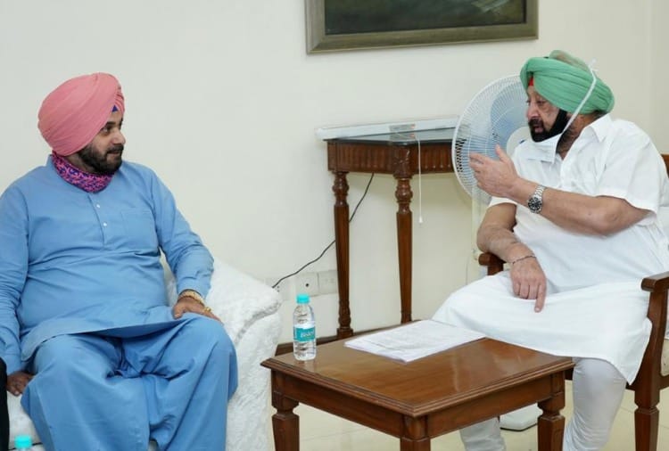 Navjot Singh Sidhu meets Punjab CM Capt Amarinder Singh