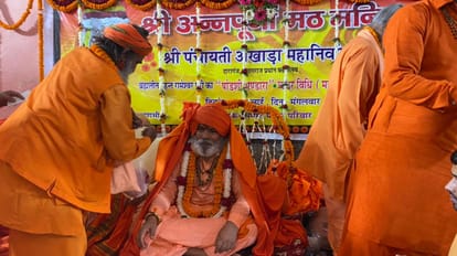 Deputy Mahant Shankar Puri became mahant of kashi Annapurna Math Temple varanasi after shodashi rites and chadar poshi rituals