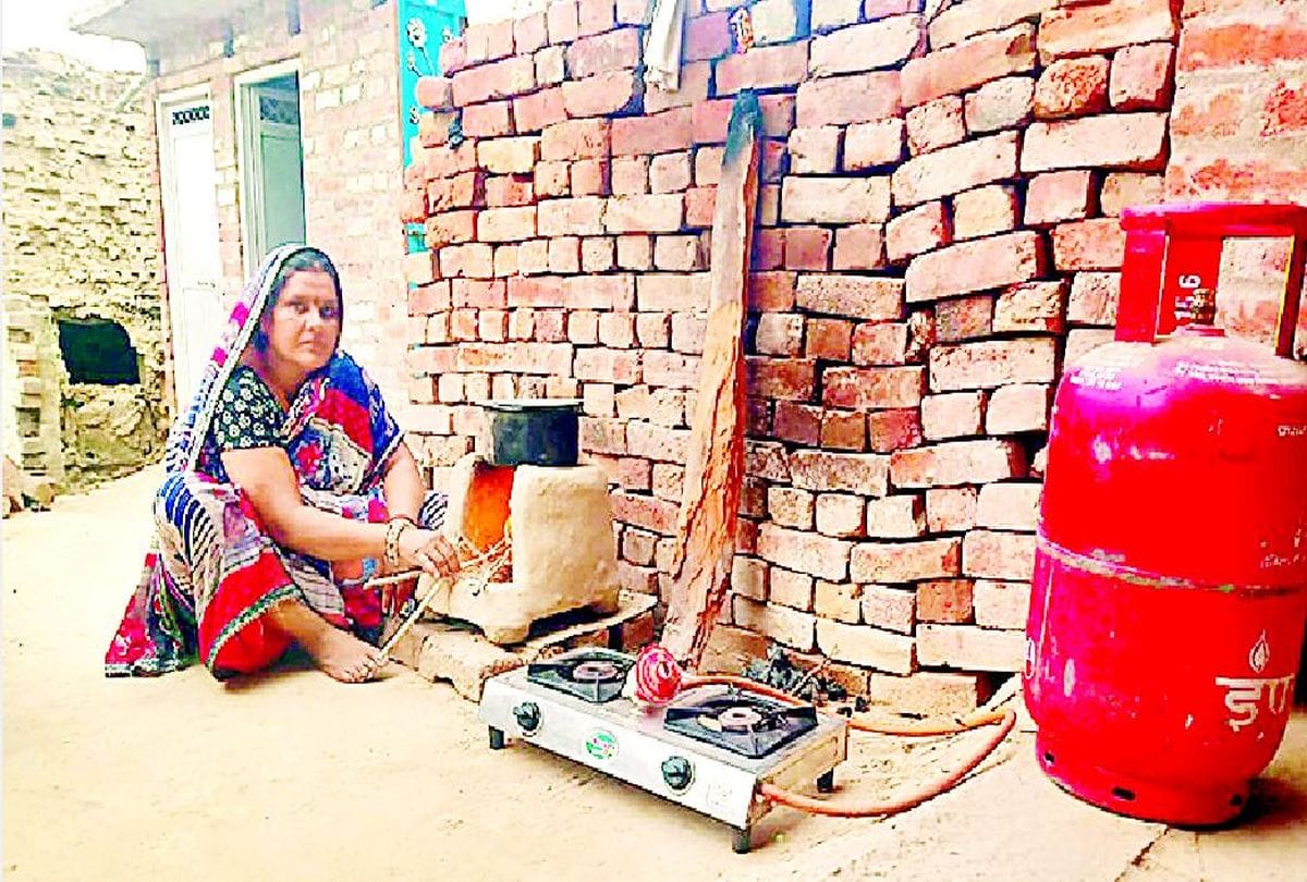 gas cylinder price increase ujjwala scheme family did not refill cylinder