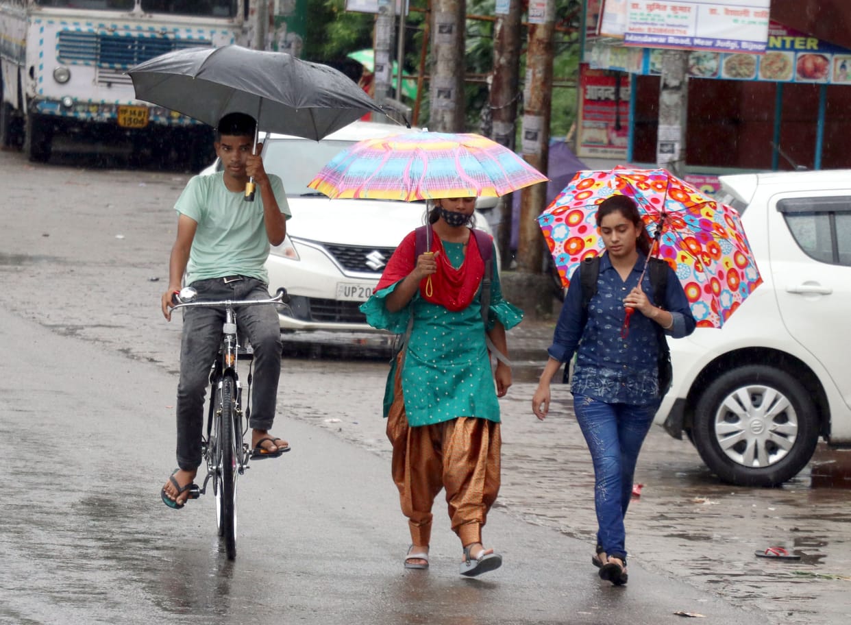 Life was disturbed due to drizzle, 35 mm of rain was recorded