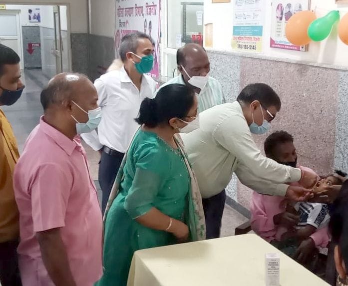 Campaign started by giving food to children
