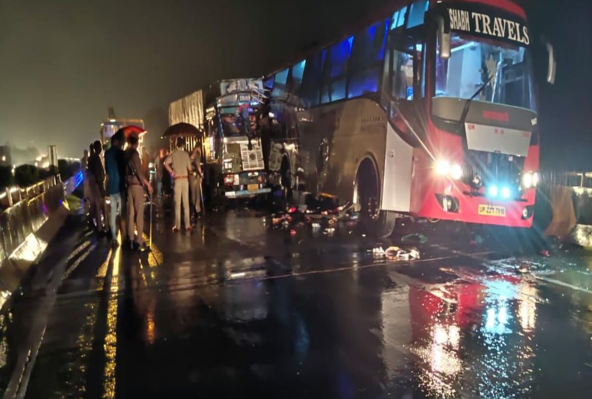 Barabanki accident more than 100 travelers were on board they accuse bus conductor of forcefully boarding in another bus