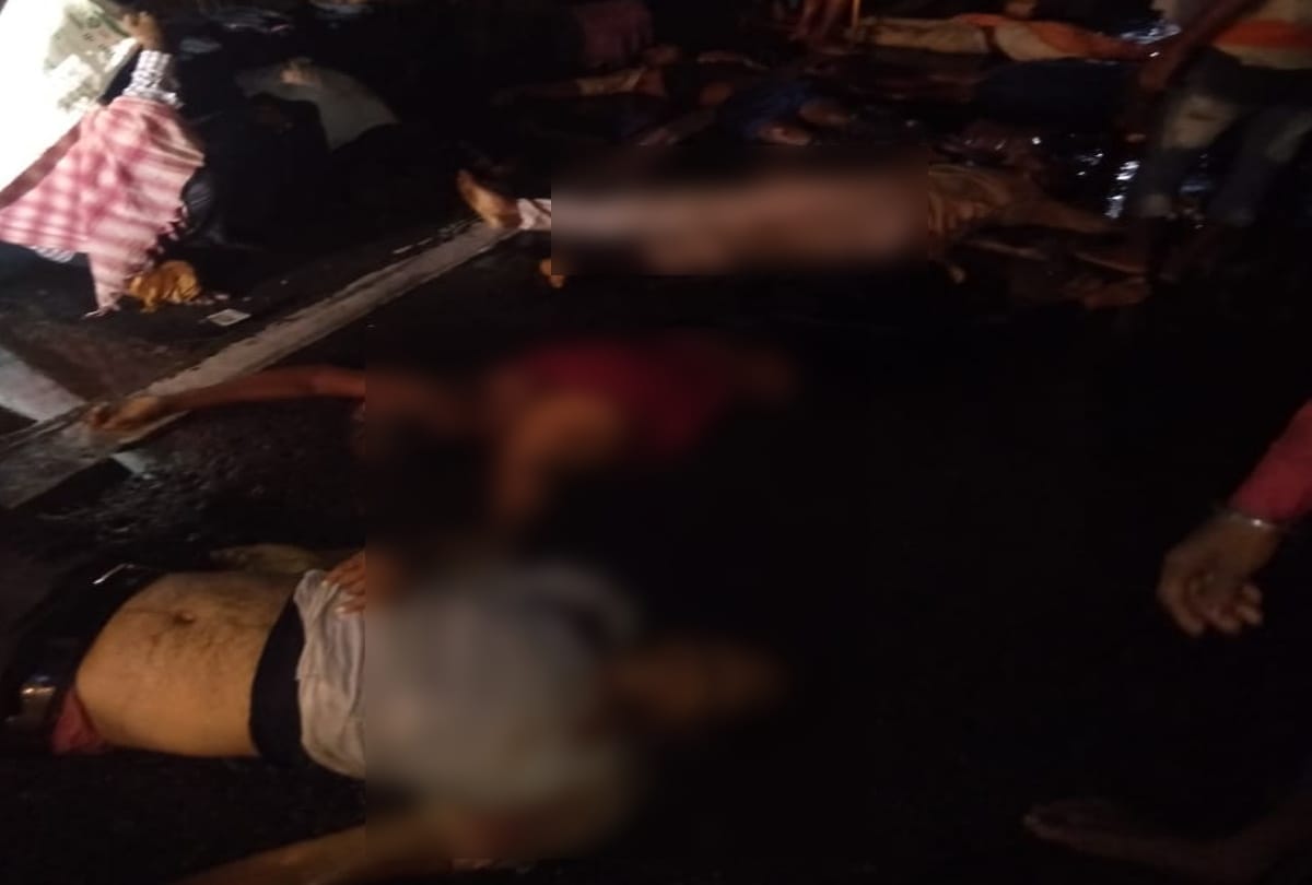 Barabanki accident more than 100 travelers were on board they accuse bus conductor of forcefully boarding in another bus